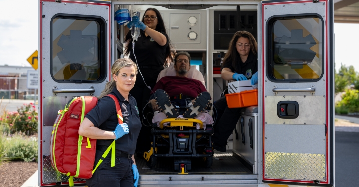 suburbanems-about-page-shontell-mcgowan-jenna-caicedo-stephanie-suarez-patient